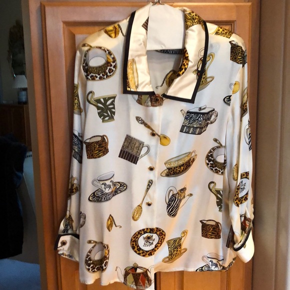 coreyB Tops - 100% silk blouse